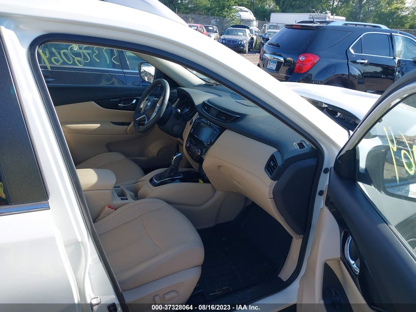 VIN 5N1AT2MV5KC779986 2019 NISSAN ROGUE S/SL/SV
