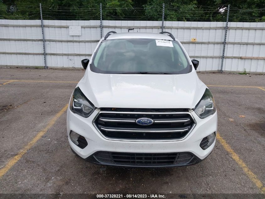 2017 FORD ESCAPE SE - 1FMCU0GD6HUA84108