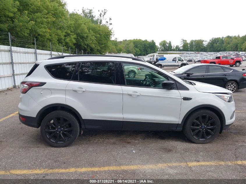 2017 FORD ESCAPE SE - 1FMCU0GD6HUA84108