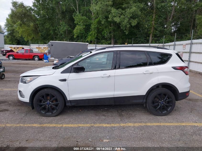 2017 FORD ESCAPE SE - 1FMCU0GD6HUA84108