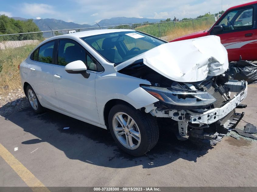 2018 CHEVROLET CRUZE LT - 1G1BE5SM1J7197141