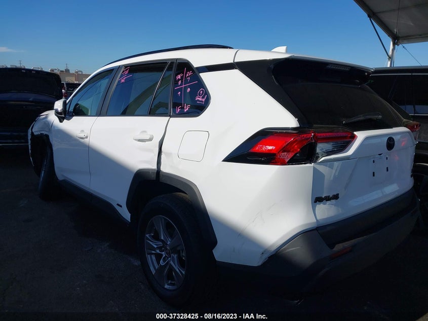 VIN 4T3RWRFV6NU080923 2022 TOYOTA RAV4 XLE