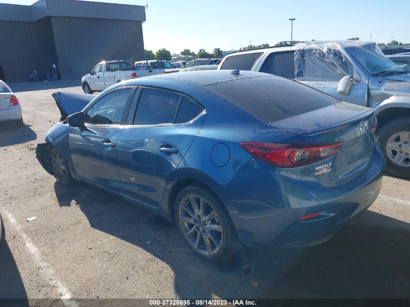 2018 MAZDA MAZDA3 4-DOOR TOURING 3MZBN1V30JM174312