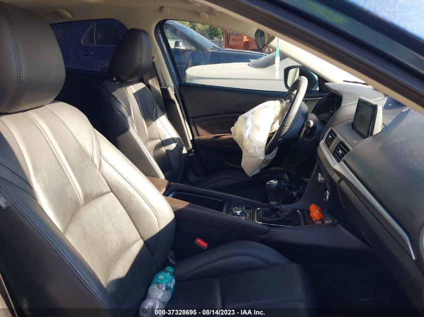 2018 MAZDA MAZDA3 4-DOOR TOURING 3MZBN1V30JM174312