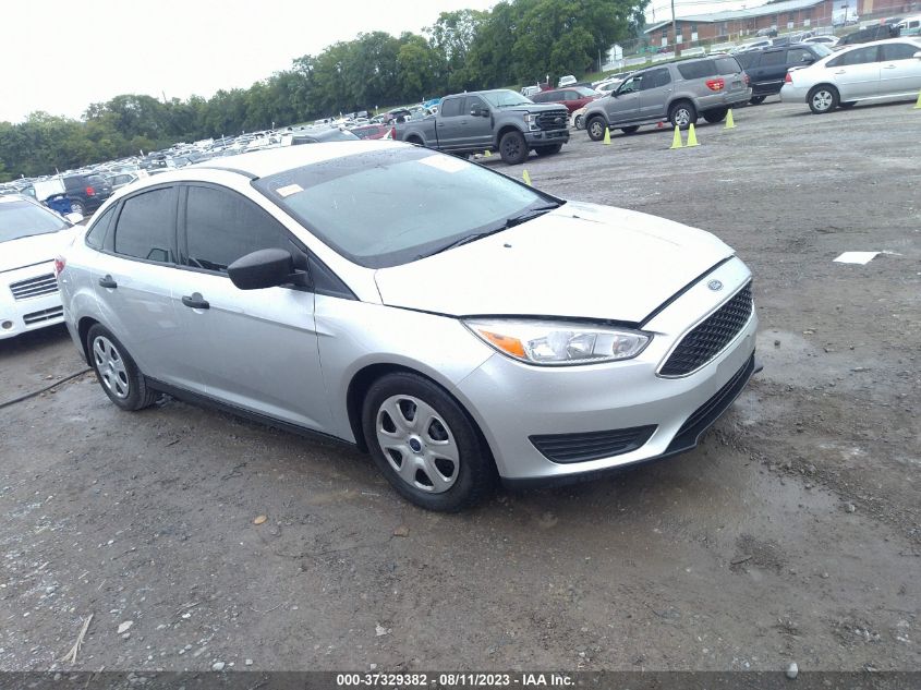 1FADP3E27GL210375 2016 FORD FOCUS, photo no. 1