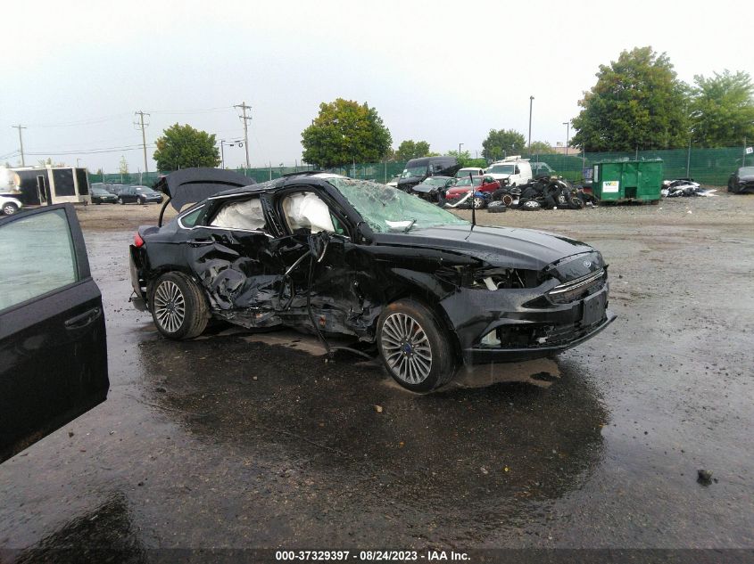 3FA6P0SU0HR303772 FORD FUSION ENERGI TITANIUM/PLATINUM 2017