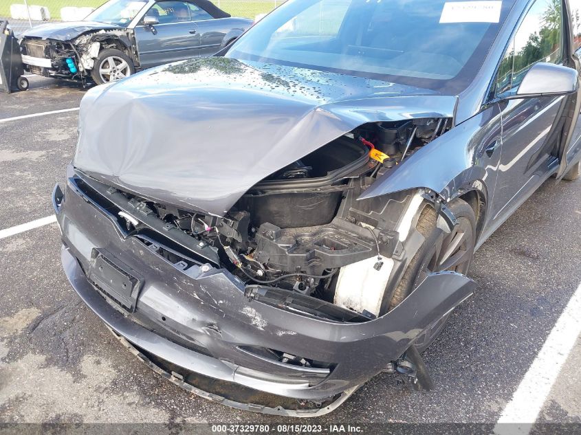 VIN 7SAXCBE69NF332853 2022 TESLA MODEL X