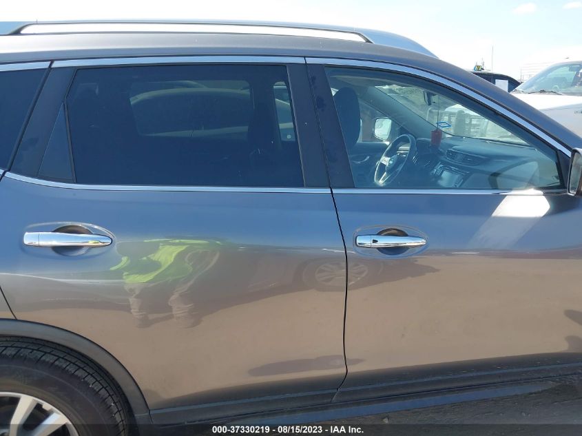 2019 NISSAN ROGUE SV - KNMAT2MT4KP526587