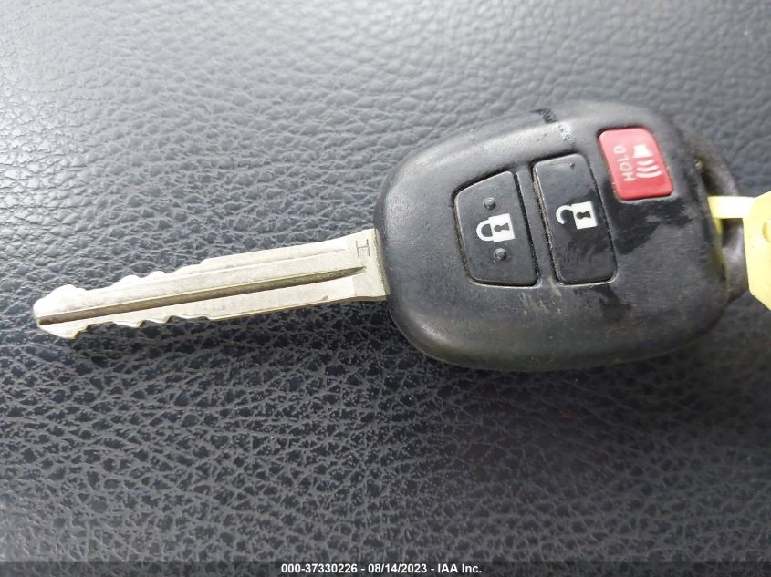2016 TOYOTA RAV4 LE - JTMBFREV6GJ061437