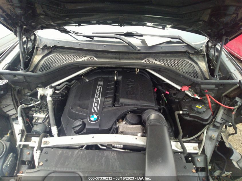 5UXKR0C58F0K71806 2015 BMW X5, photo no. 10