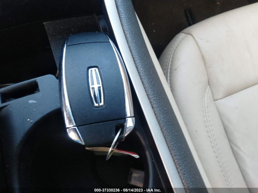 2017 LINCOLN MKZ HYBRID SELECT - 3LN6L5LU2HR625391