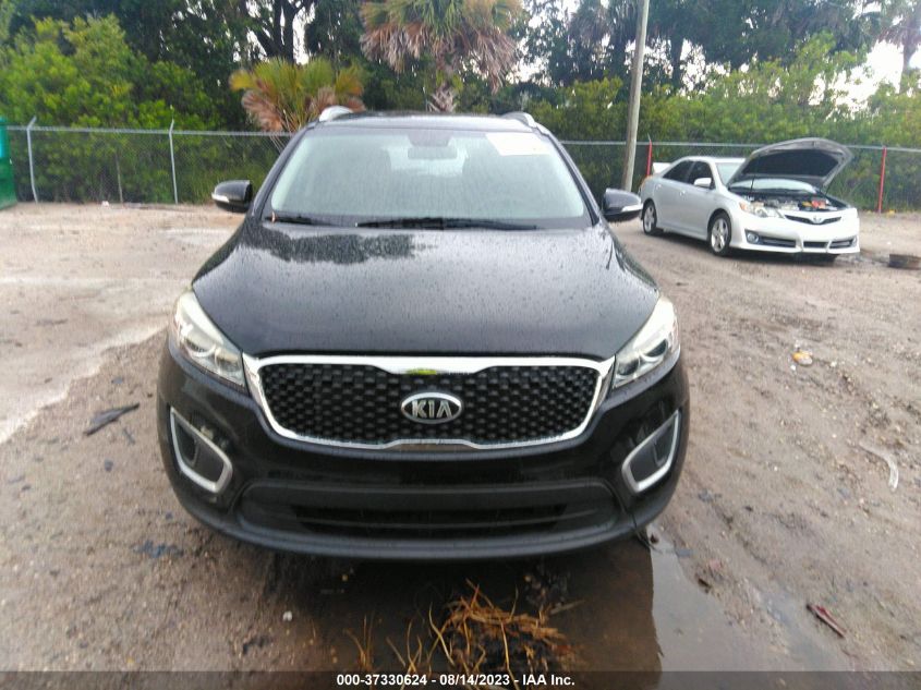 2016 KIA SORENTO LX - 5XYPG4A58GG131175