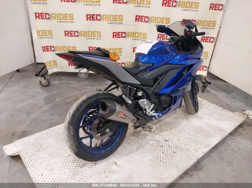 2021 YAMAHA YZFR3 A MH3RH18YXMK007128