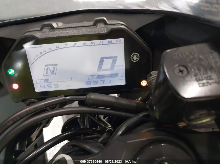 2021 YAMAHA YZFR3 A MH3RH18YXMK007128