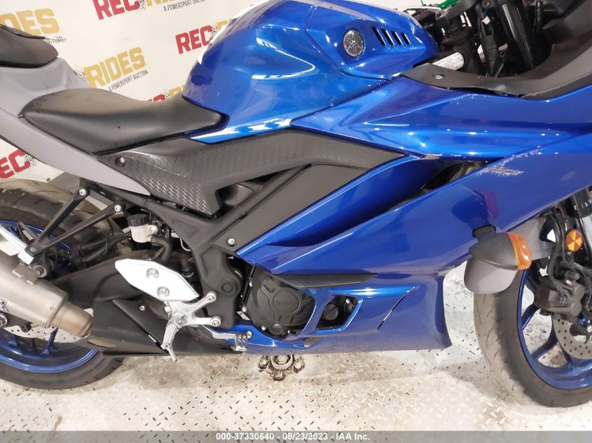 2021 YAMAHA YZFR3 A MH3RH18YXMK007128