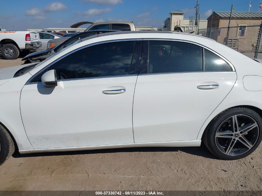 2021 MERCEDES-BENZ A-CLASS A 220 W1K3G4EBXMJ298685