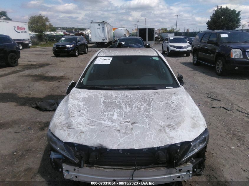 2021 TOYOTA CAMRY LE - 4T1C11AK1MU601184