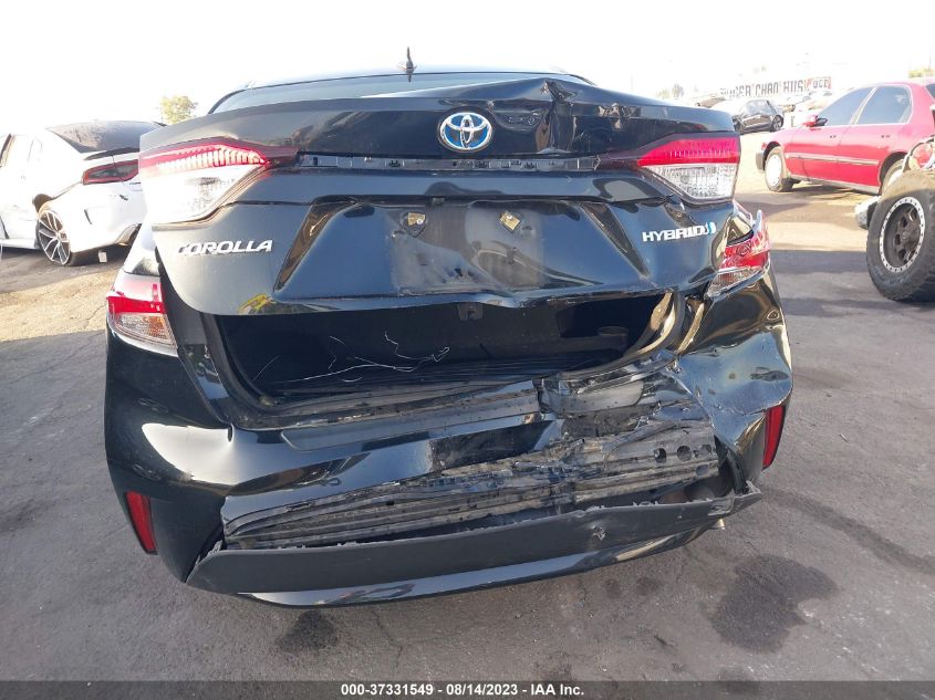 2021 TOYOTA COROLLA LE - JTDEAMDE3MJ010702