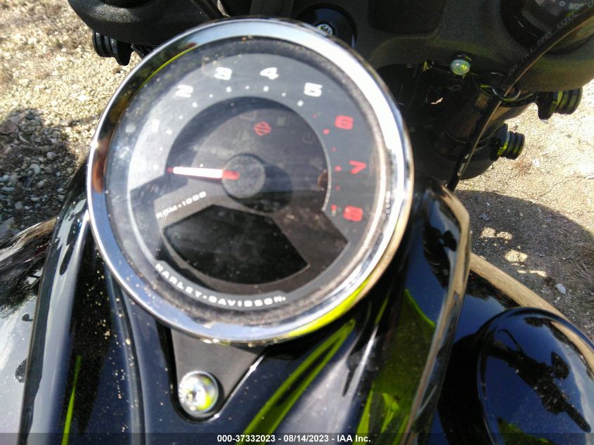 2022 HARLEY-DAVIDSON FXFBS - 1HD1YLK19NB010427