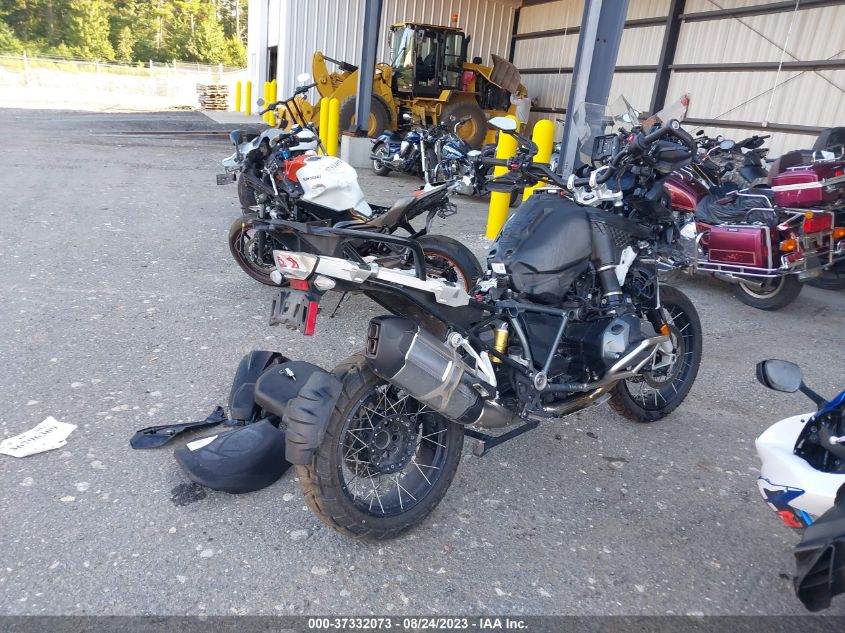 2022 BMW R 1250 GS WB10M0304N6F51424