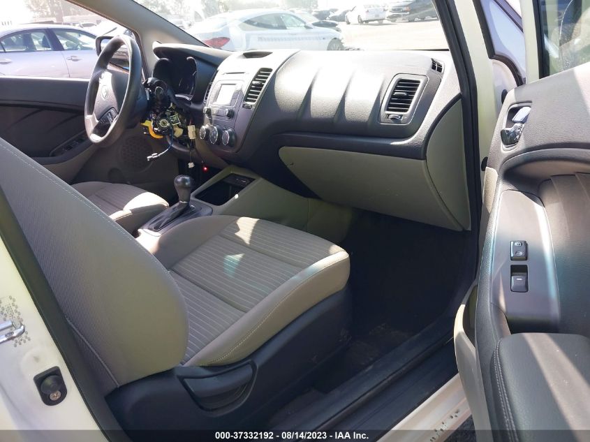 2016 KIA FORTE LX - KNAFX4A60G5462861
