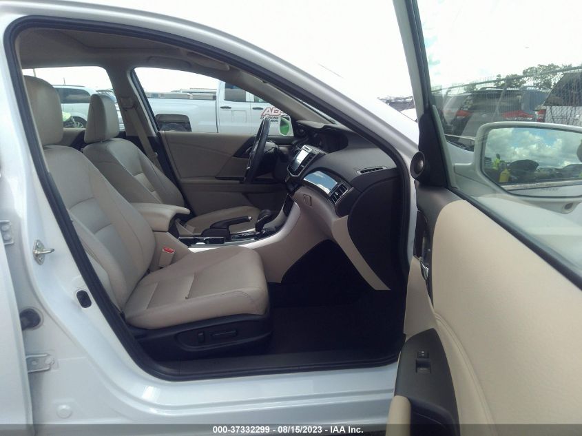 2017 HONDA ACCORD SEDAN EX-L - 1HGCR2F84HA012395