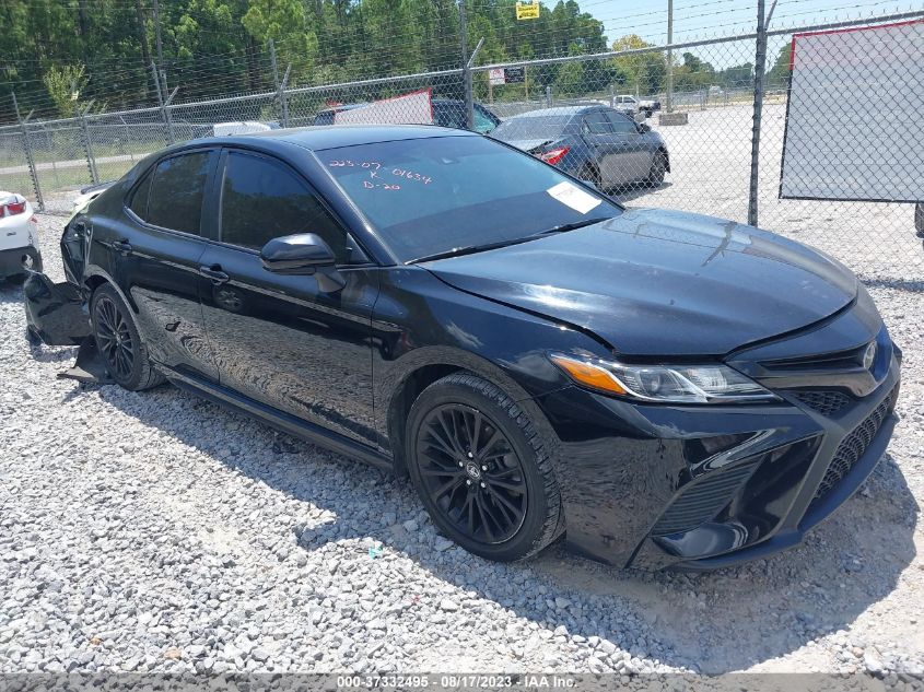 2020 TOYOTA CAMRY SE/SE NIGHT SHADE - 4T1G11AK2LU318289