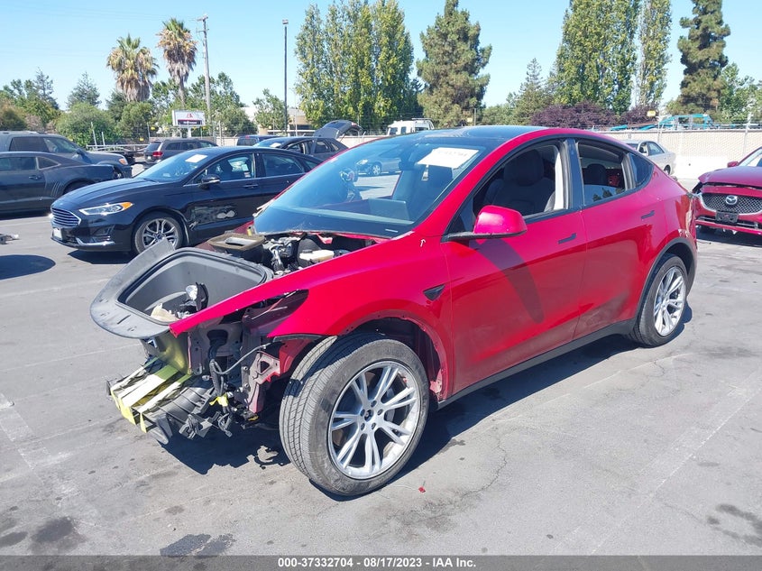 VIN 5YJYGDEE2LF020685 2020 TESLA MODEL Y