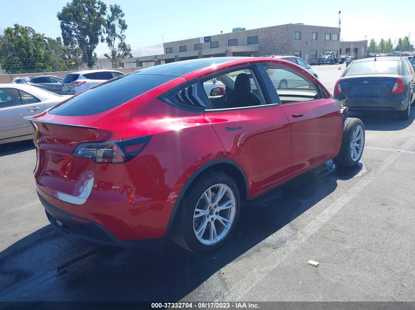 VIN 5YJYGDEE2LF020685 2020 TESLA MODEL Y