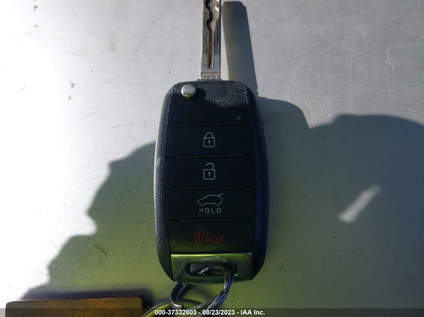 2017 KIA SOUL + - KNDJP3A57H7442174