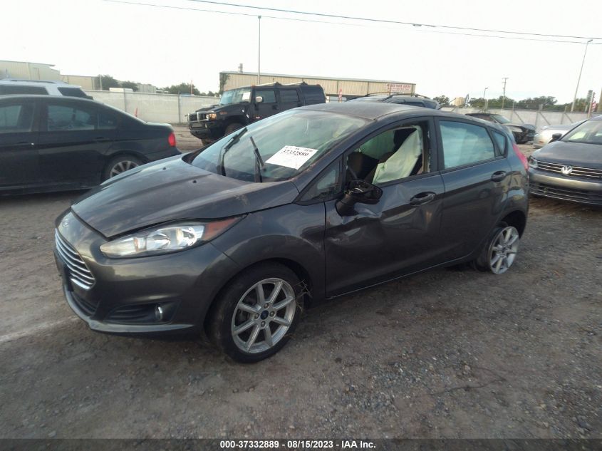 3FADP4EJ5KM136765 Ford Fiesta SE 2