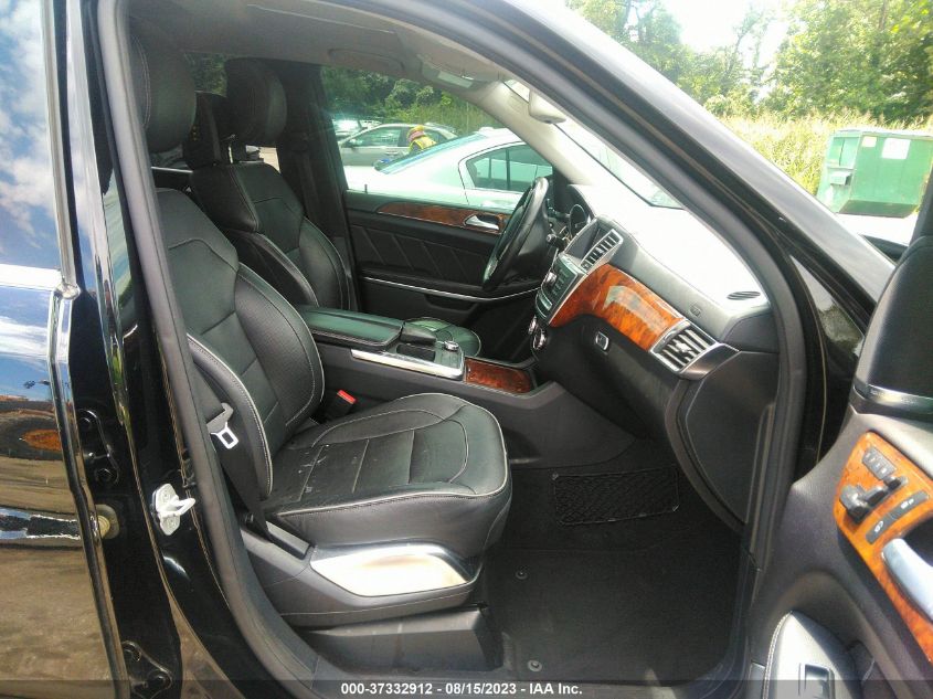 2014 MERCEDES-BENZ GL-CLASS GL 550 4JGDF7DE2EA324708