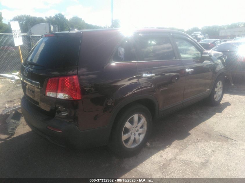 2013 KIA SORENTO LX - 5XYKTCA65DG335629