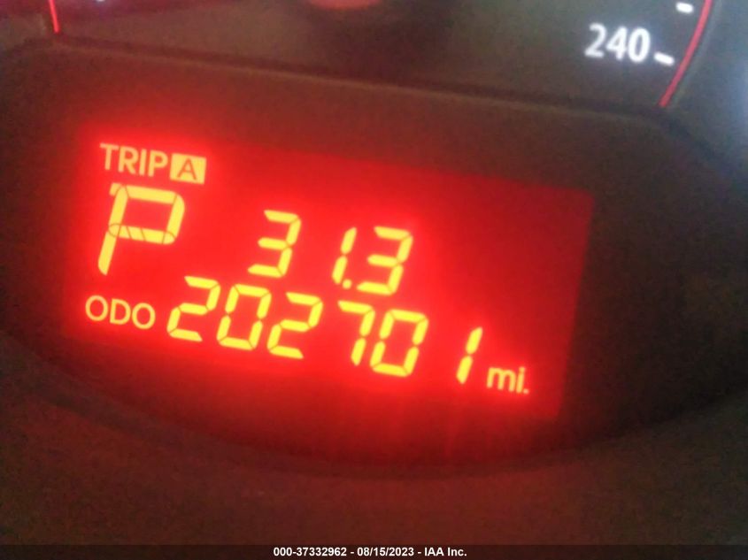 2013 KIA SORENTO LX - 5XYKTCA65DG335629