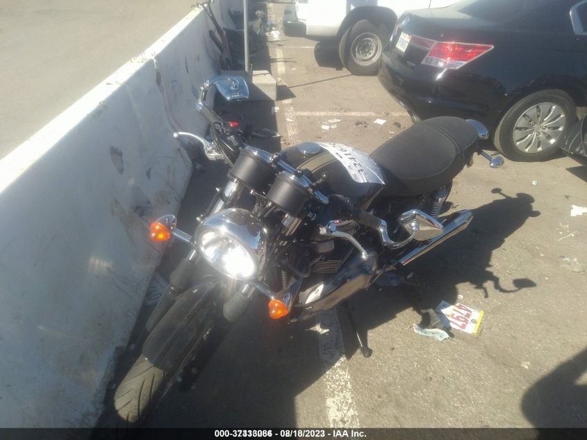 2011 TRIUMPH MOTORCYCLE THRUXTON 900 - SMT920K16BT459396