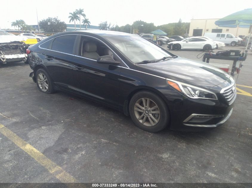 2015 HYUNDAI SONATA 2.4L SE - 5NPE24AF1FH180496