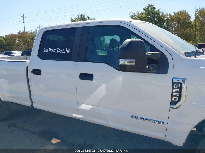 2017 FORD SUPER DUTY F-250 SRW LARIAT/PLATINUM - 1FT7W2BT8HED94216
