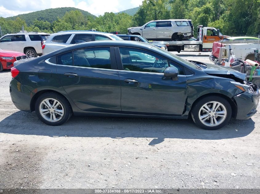 2018 CHEVROLET CRUZE LT - 1G1BE5SM0J7175650