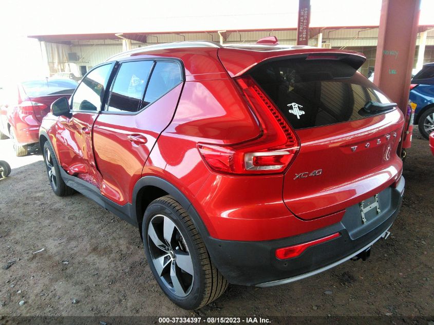 2019 VOLVO XC40 MOMENTUM YV4AC2HK5K2046134