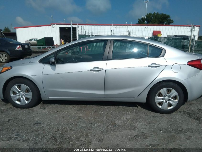 2016 KIA FORTE LX - KNAFK4A62G5552897