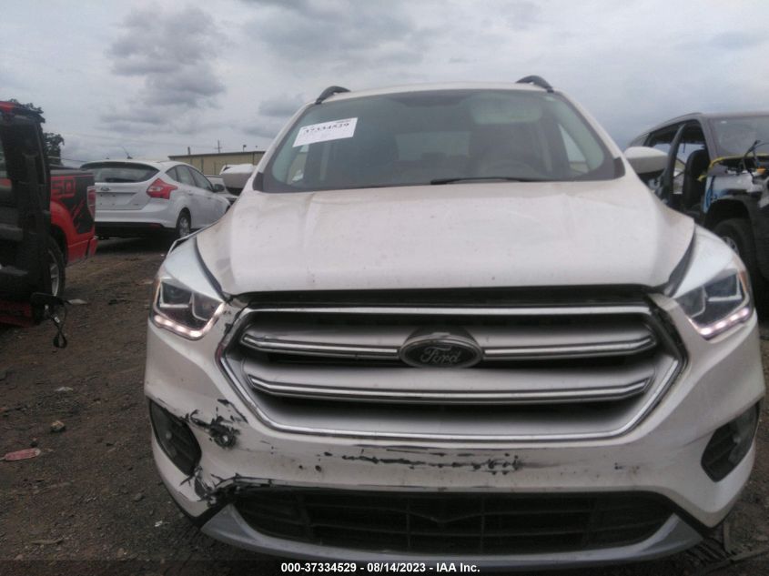 2017 FORD ESCAPE SE - 1FMCU9GD8HUB78365