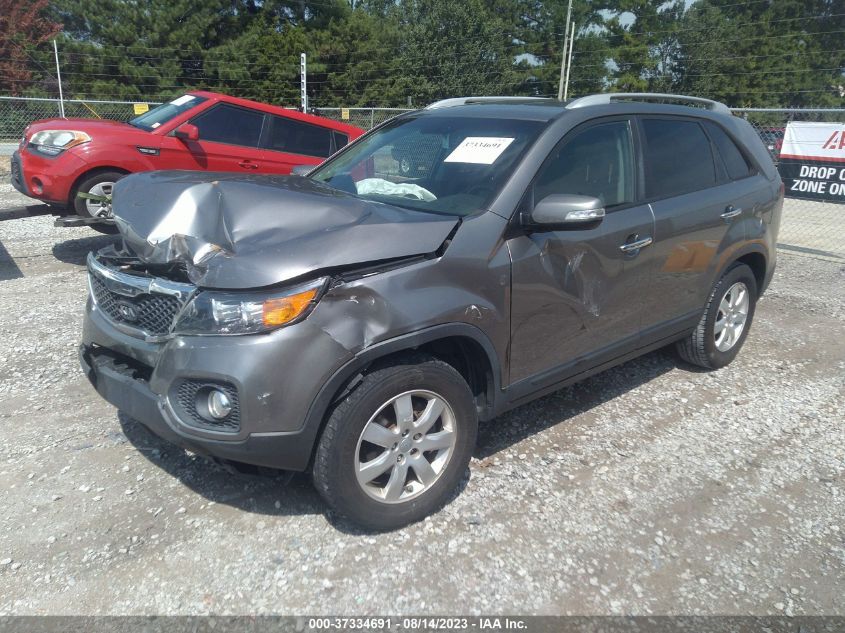 2013 KIA SORENTO LX - 5XYKT4A68DG409647