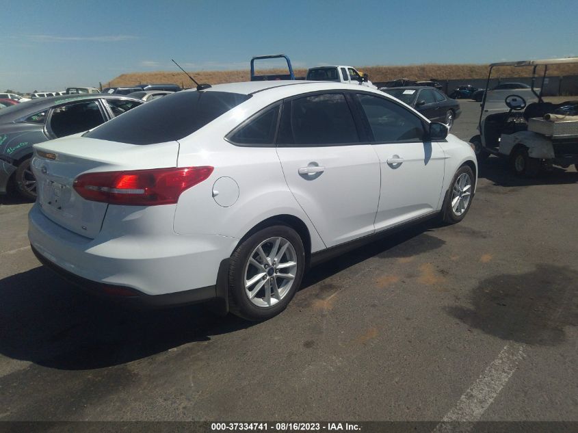 2015 FORD FOCUS SE - 1FADP3F20FL222235