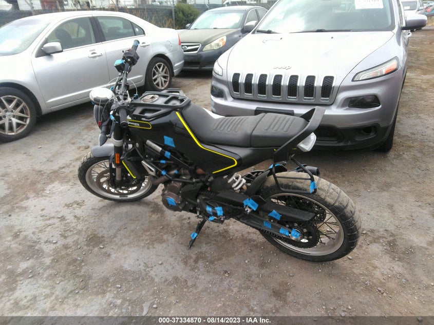VIN VBKUNJ406JM235448 2018 HUSQVARNA SVARTPILEN 401