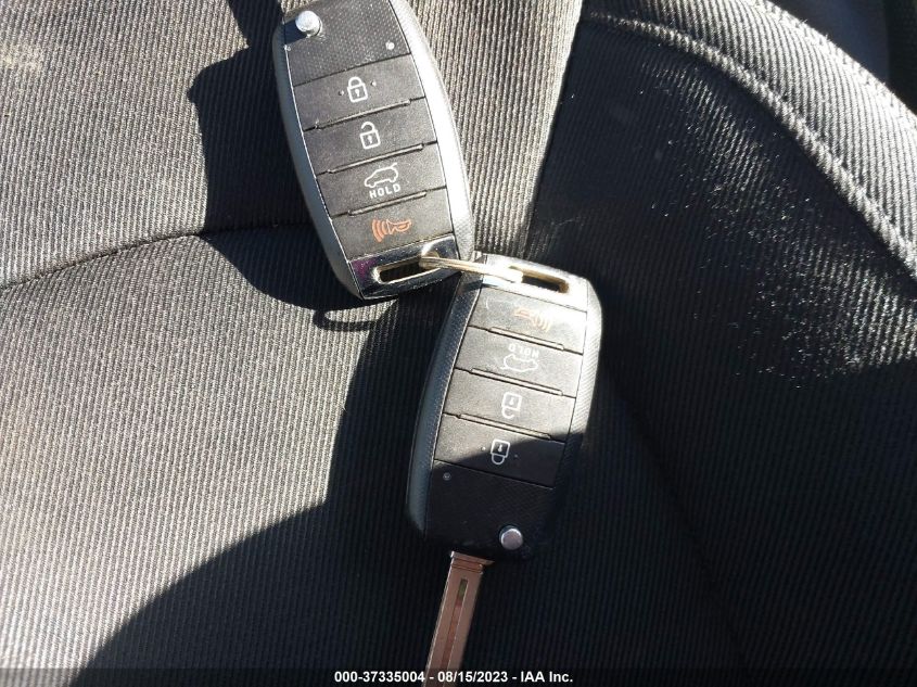 2014 KIA SOUL + - KNDJP3A52E7069072