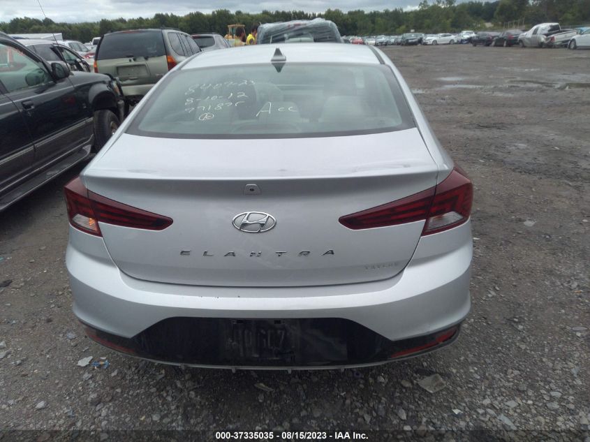 KMHD84LF2KU771875 Hyundai Elantra SEL/VALUE/LIMITED 16