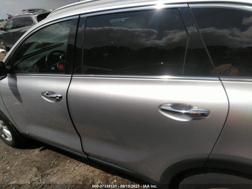 2017 KIA SORENTO LX - 5XYPGDA33HG259923