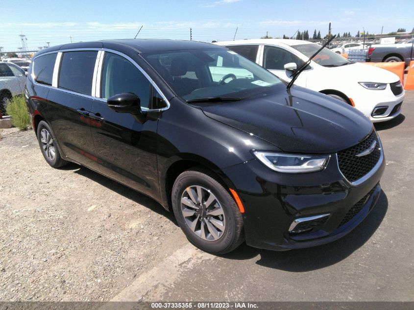 2023 CHRYSLER PACIFICA HYBRID TOURING L - 2C4RC1L70PR611871