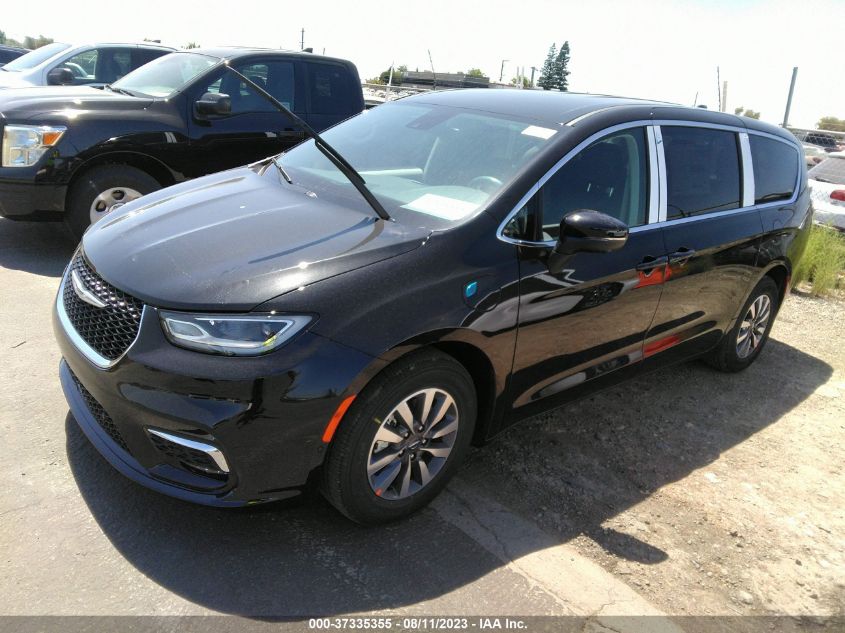 2023 CHRYSLER PACIFICA HYBRID TOURING L - 2C4RC1L70PR611871