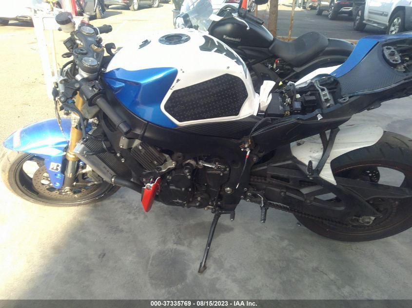 2015 SUZUKI GSX-R750 - JS1GR7MA4F2101792